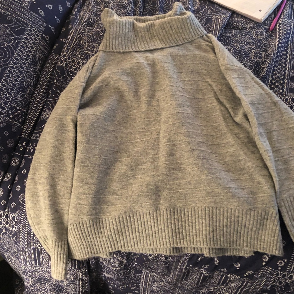 Old Navy turtle neck sweater